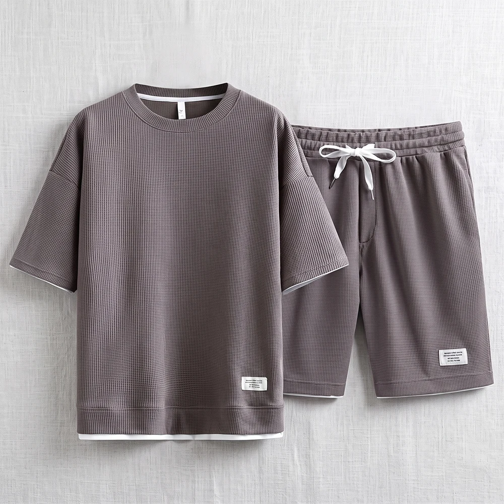 Completo Estivo da Uomo in Mag - Streetwear Brand Shorts recensione e prezzo
