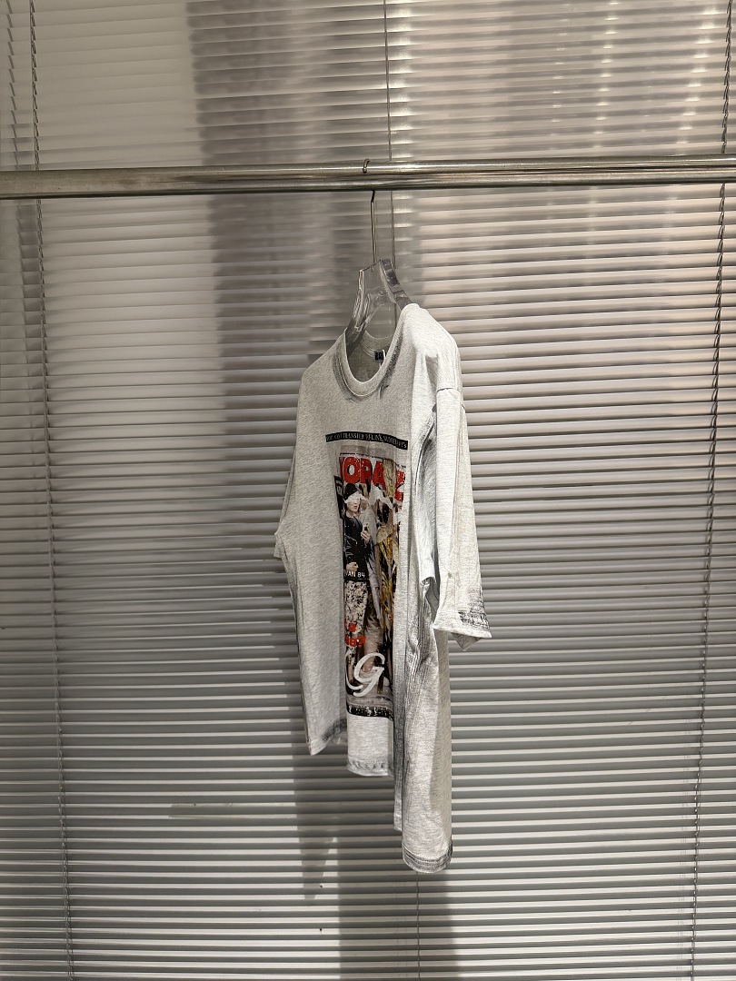 T-shirt Vintage Distressed con - Streetwear Brand Poster recensione e prezzo
