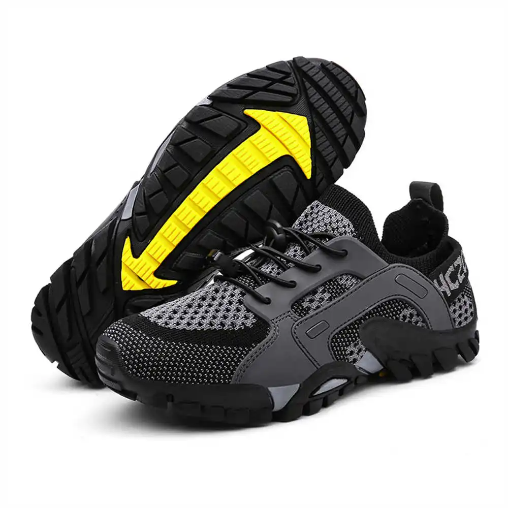 40-44 taglia 46 stivali da tre - Streetwear Brand Expensive recensione e prezzo
