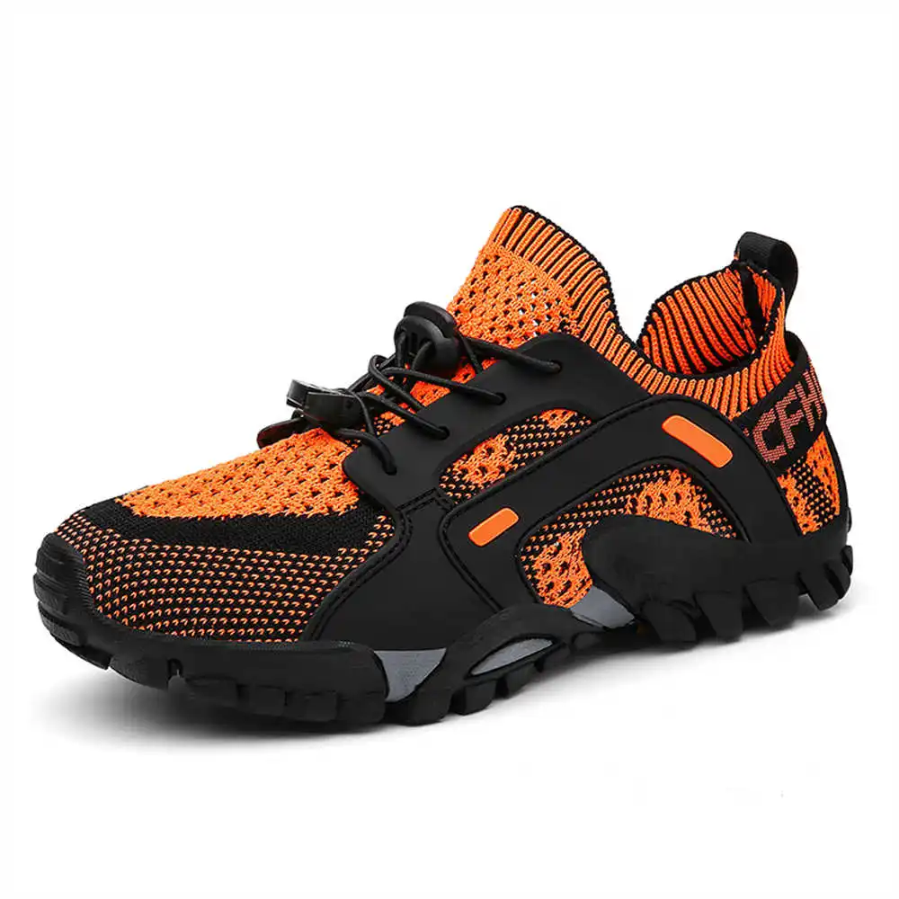 40-44 taglia 46 stivali da tre - Streetwear Brand Expensive recensione e prezzo