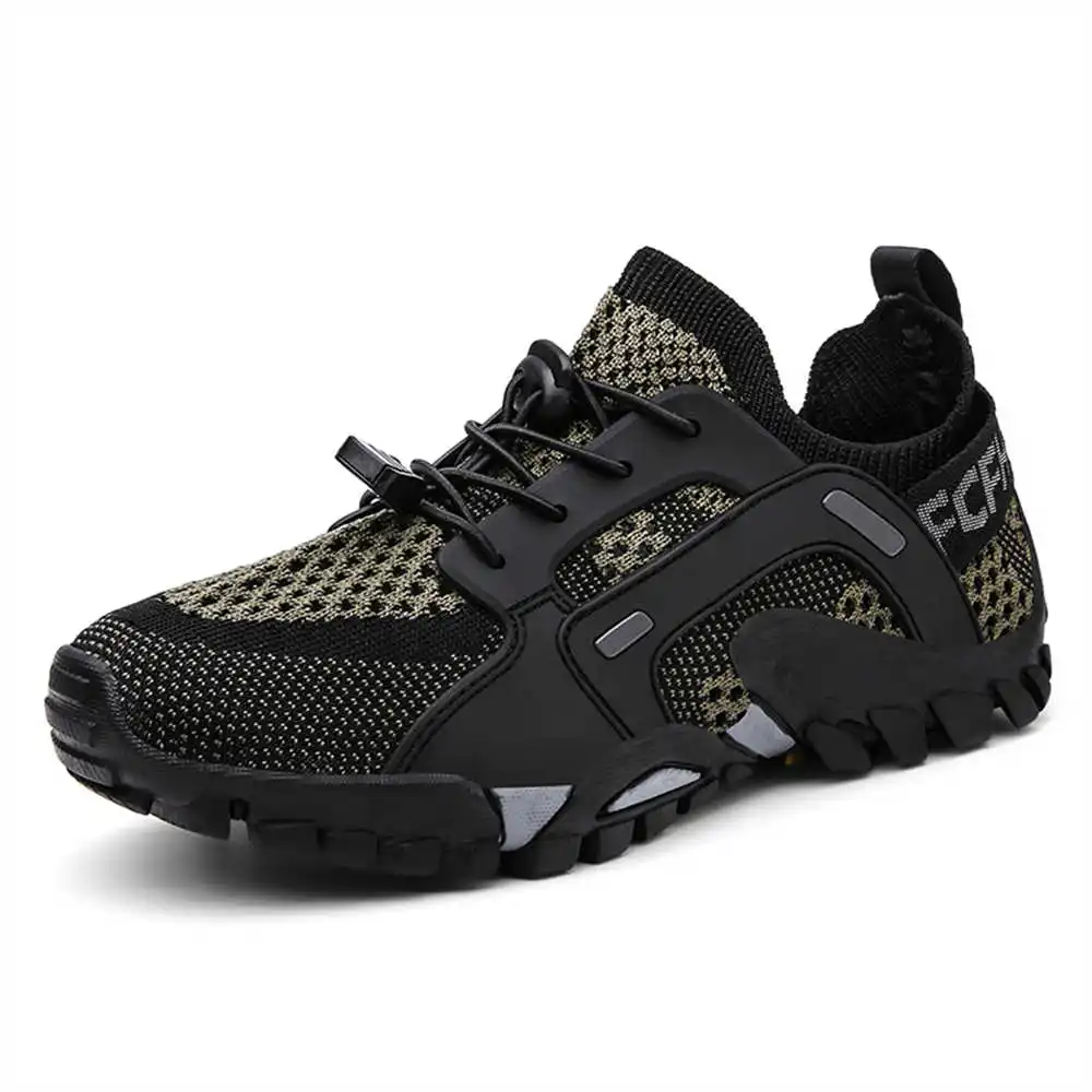 40-44 taglia 46 stivali da tre - Streetwear Brand Expensive recensione e prezzo