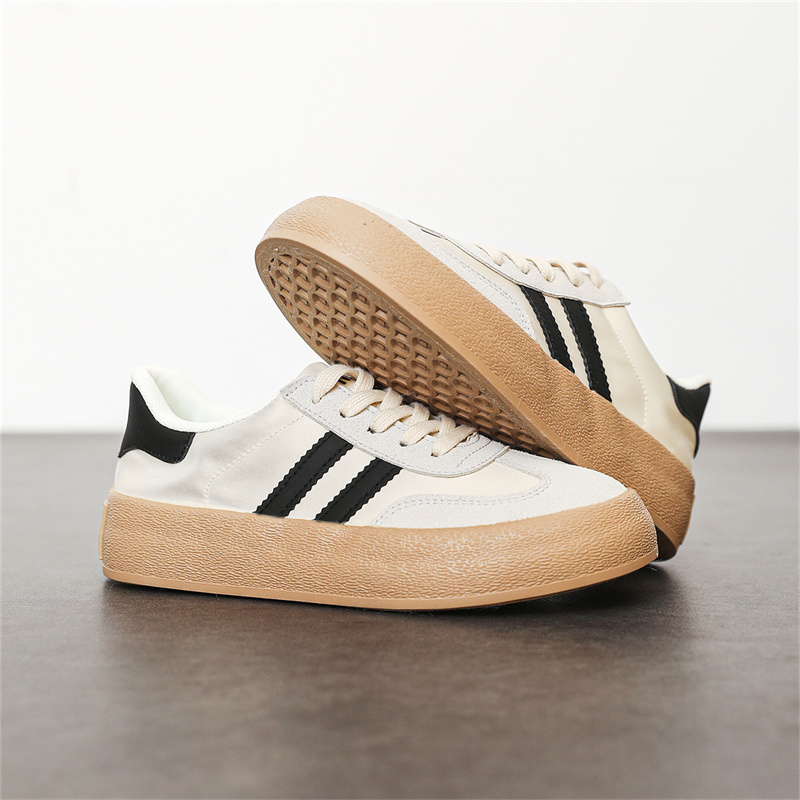 Nuove Sneakers Traspiranti da  - New Balance Shoes 574 recensione e prezzo
